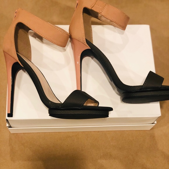 SEXY ANKLE STILETTO - Picture 5 of 8